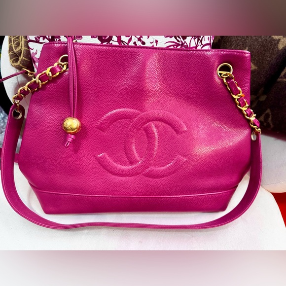 Chanel Raspberry Caviar Tote - Picture 14 of 14